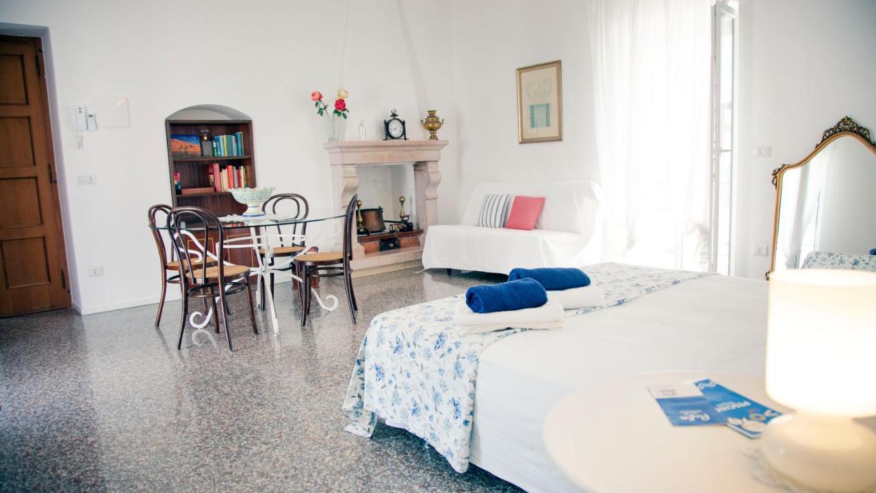 Madreselva Apartment Пешичи Екстериор снимка