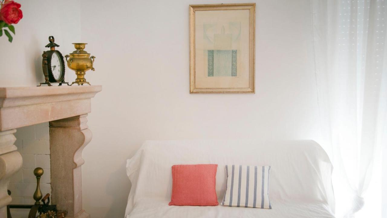Madreselva Apartment Пешичи Екстериор снимка
